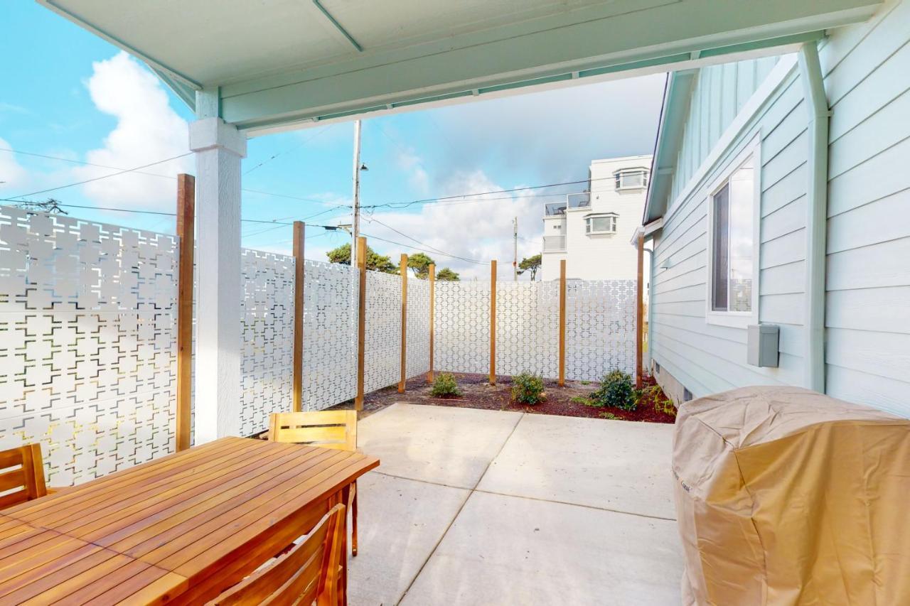 Turquoise Dreams Villa Lincoln City Exterior foto